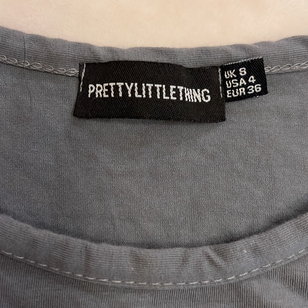 PRETTYLITTLETHING Oversized Crop T-Shirt - Picture 4 of 8